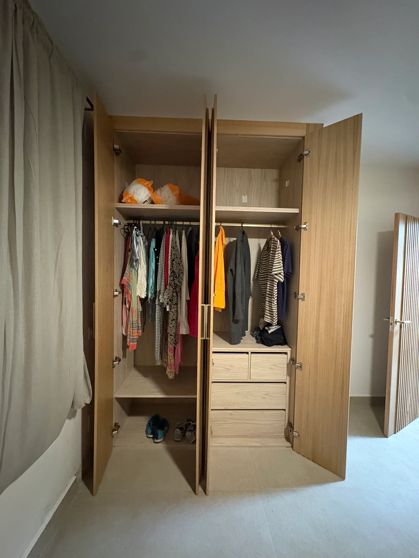 Vestidor empotrado a medida